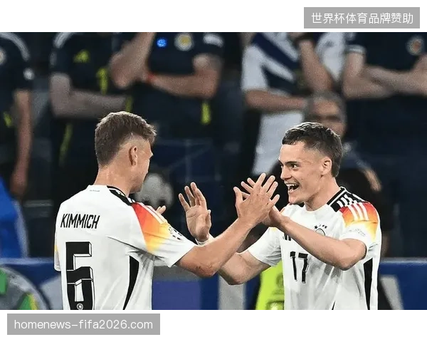 德国队中前场配合行云流水，穆西亚拉与维尔茨的连线激活球队进攻体系